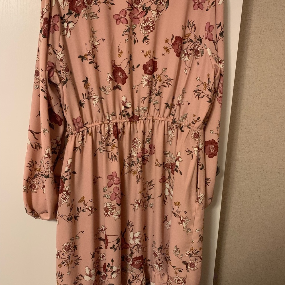 Floral pink plus size dress.